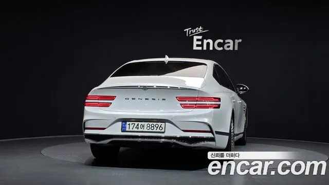 Genesis G80 RG3 — Фото автомобиля 4