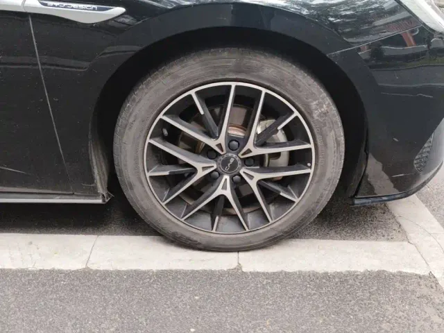 BYD Seal — Фото автомобиля 8
