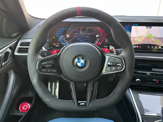 BMW M4 — Фото автомобиля 14