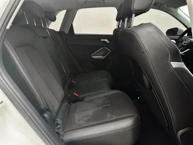 Audi Q3 — Фото автомобиля 14
