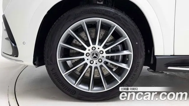 Mercedes-Benz GLE-Class — Фото автомобиля 5