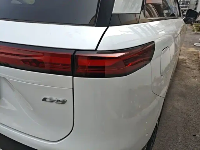 Xpeng G9 — Фото автомобиля 7