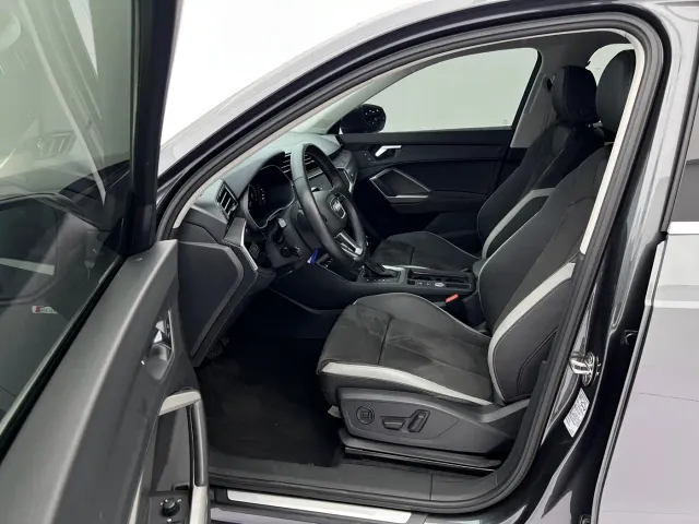 Audi Q3 — Фото автомобиля 19