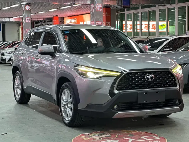 Toyota Corolla Cross — Фото автомобиля 5