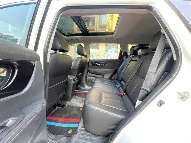 Nissan X-Trail — Фото автомобиля 15