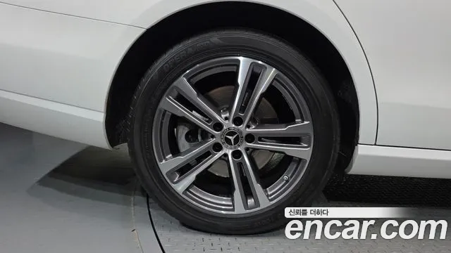 Mercedes-Benz E-Class W213 — Фото автомобиля 5