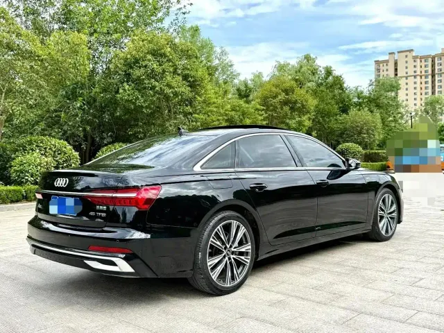 Audi A6L — Фото автомобиля 12