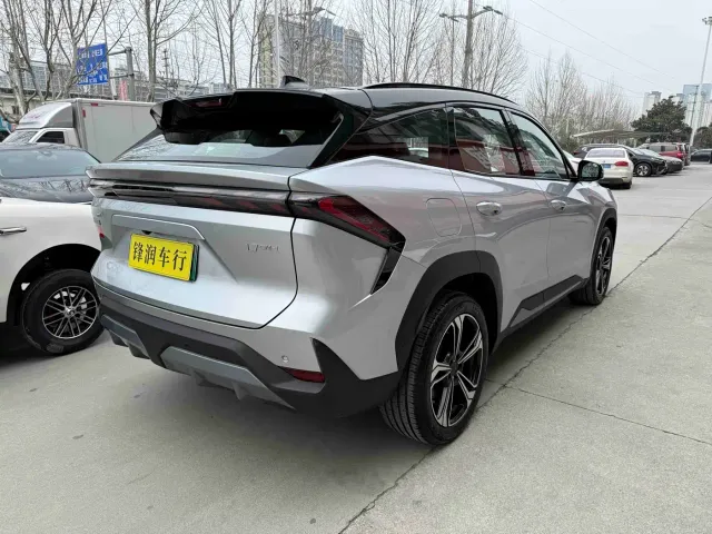 Geely Galaxy L7 — Фото автомобиля 4