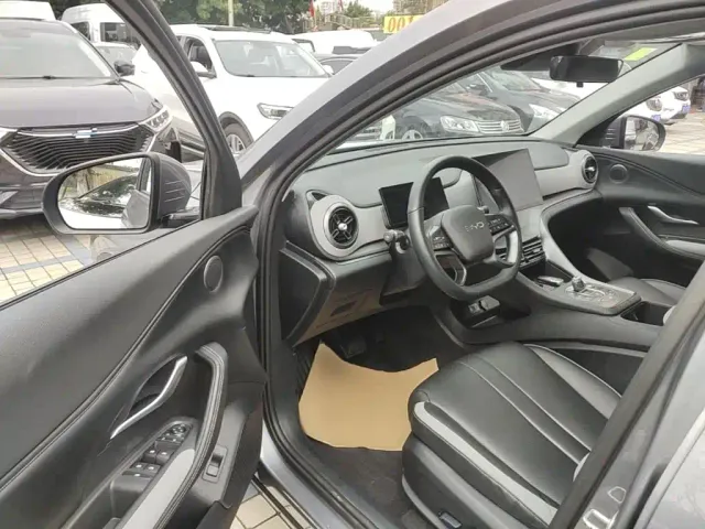 BYD Seal 05 DM-i — Фото автомобиля 15