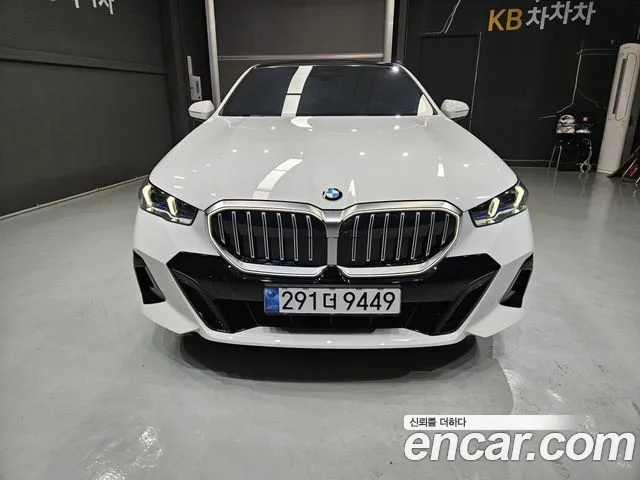 BMW 5 Series — Фото автомобиля 3