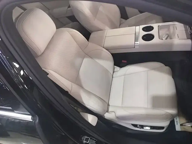 Li Auto L7 — Фото автомобиля 24
