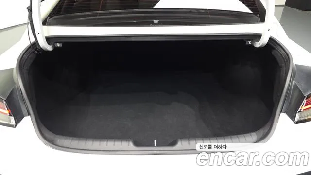 Hyundai Avante — Фото автомобиля 26