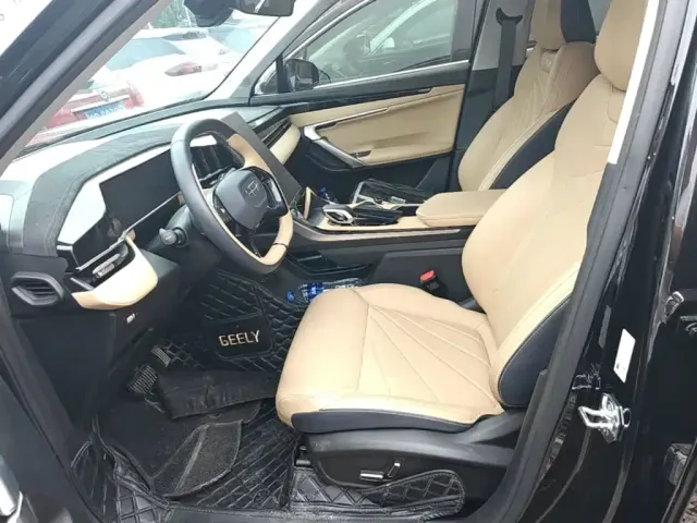 Geely Boyue L — Фото автомобиля 14