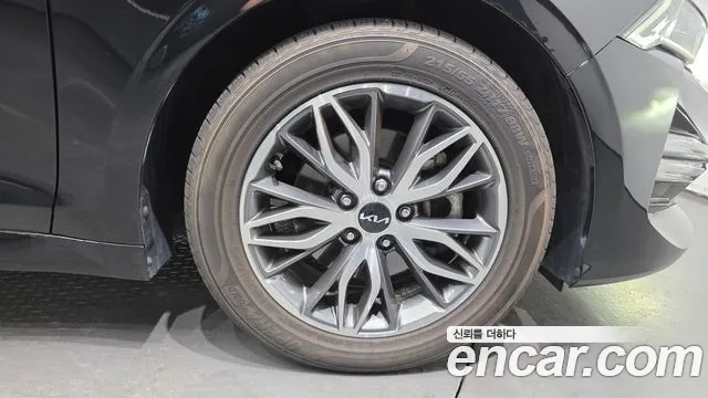 Kia K5 Generation 3 — Фото автомобиля 20