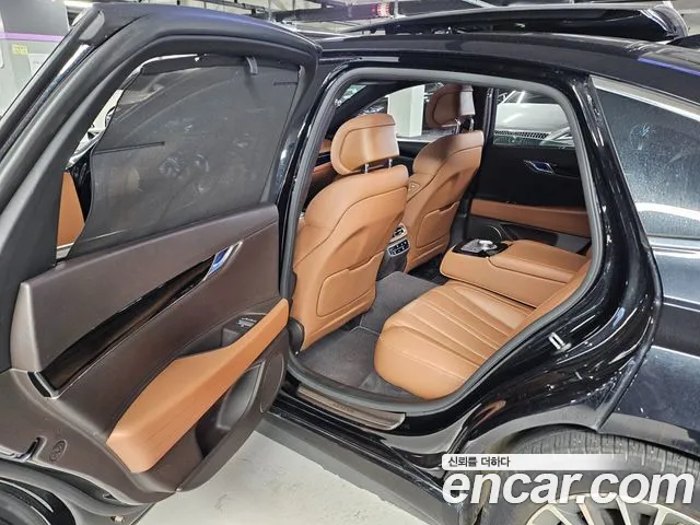 Genesis G80 RG3 — Фото автомобиля 12