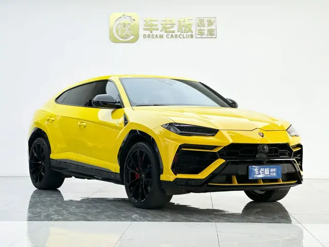 Lamborghini Urus — Фото автомобиля 3