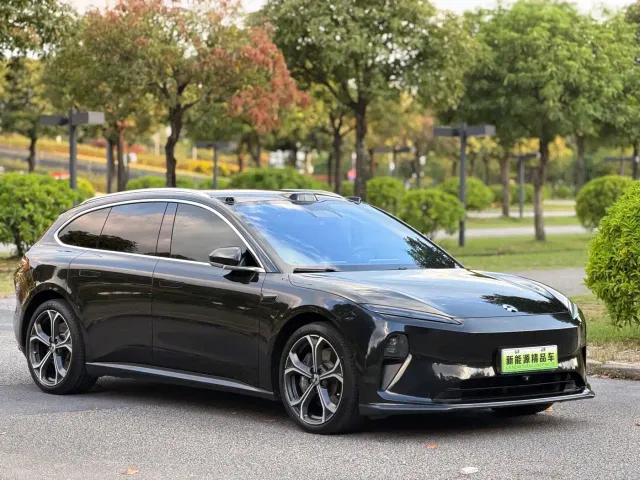 Nio ET5 Touring — Фото автомобиля 2