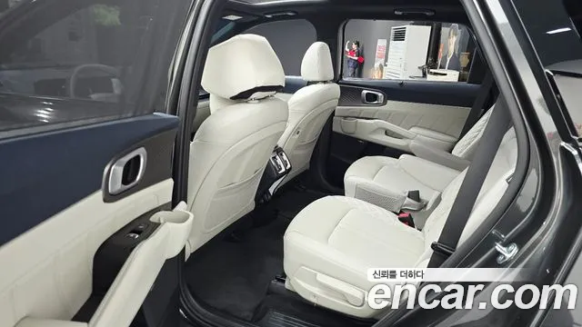 Kia Sorento — Фото автомобиля 9