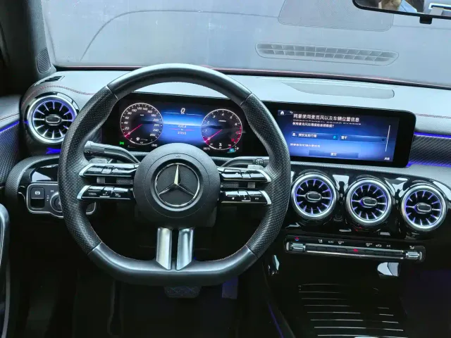 Mercedes-Benz A-Class — Фото автомобиля 16