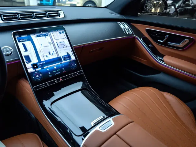 Mercedes-Benz S-Class — Фото автомобиля 11