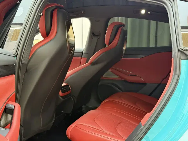 Xiaomi SU7 — Фото автомобиля 6