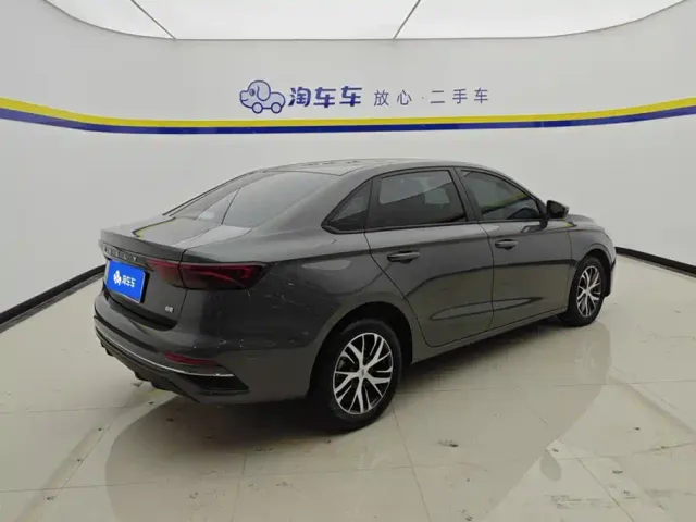 Geely Emgrand — Фото автомобиля 3