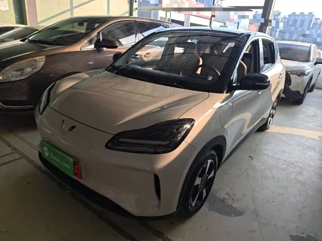 Фотография автомобиля — Wuling Binguo PLUS