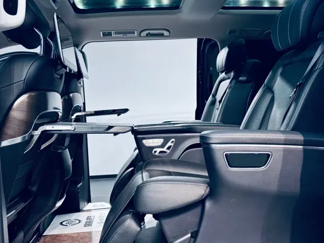 Mercedes-Benz V-Class — Фото автомобиля 8