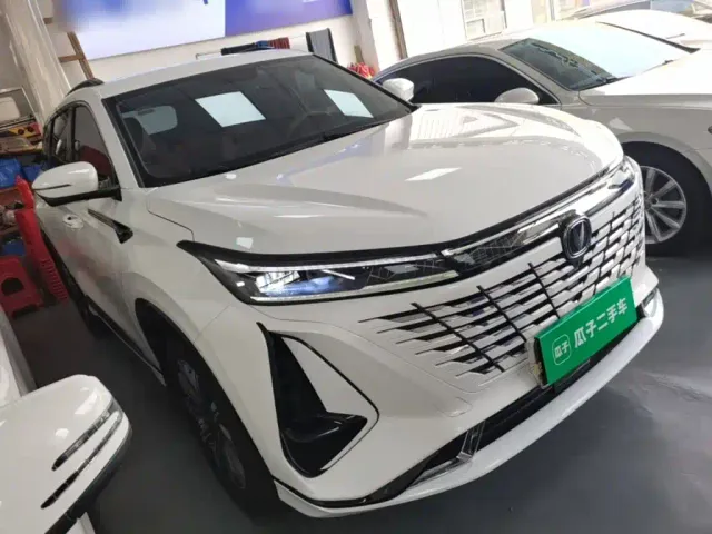 Changan CS75 Plus — Фото автомобиля 3
