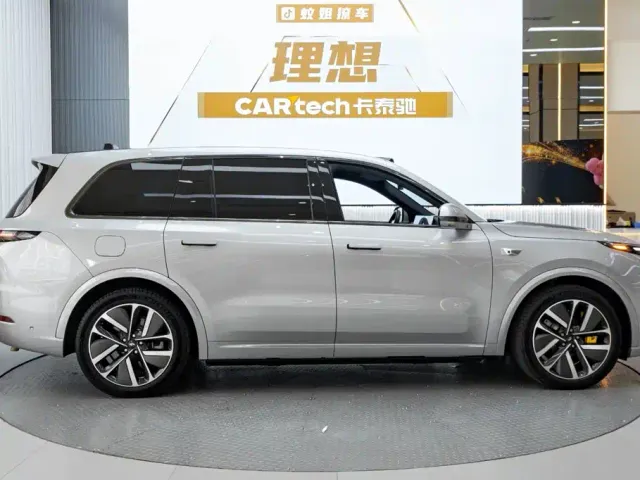 Li Auto L9 — Фото автомобиля 4