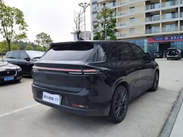 Leapmotor C10 — Фото автомобиля 5