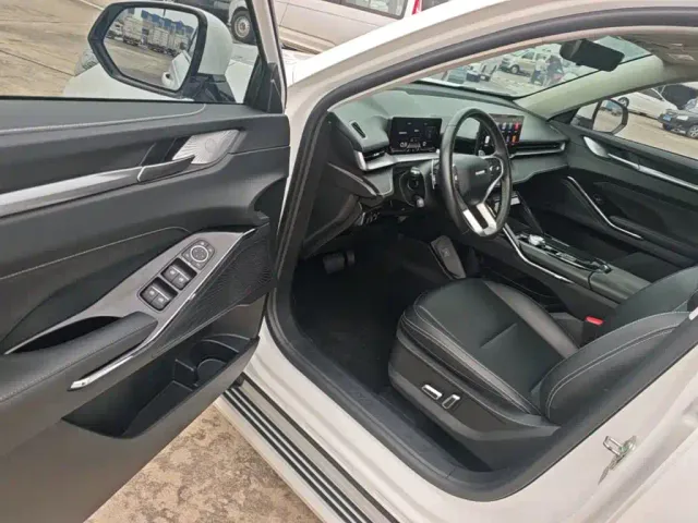 Haval H6 — Фото автомобиля 15