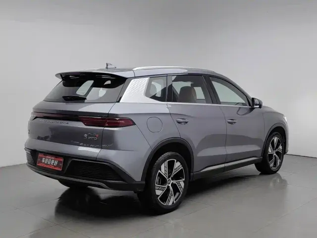 BYD Song Pro — Фото автомобиля 2