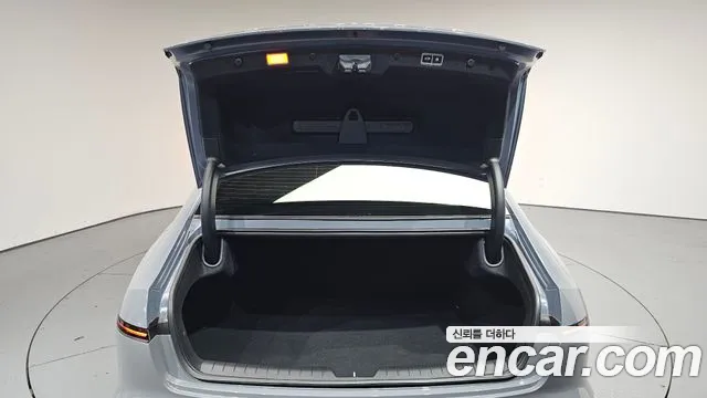 Hyundai Grandeur Grandeur (GN7) 3.5 Бензин 2WD — Фото автомобиля 29