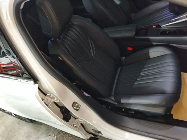 Peugeot 408X — Фото автомобиля 24
