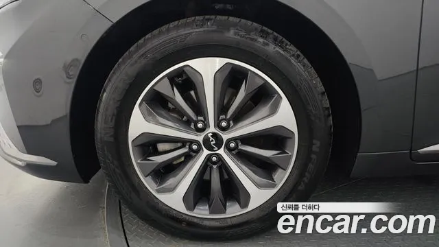 Kia K8 K8 Hybrid — Фото автомобиля 5