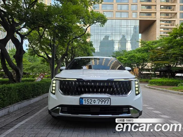 Фотография автомобиля — Kia Carnival Generation 4