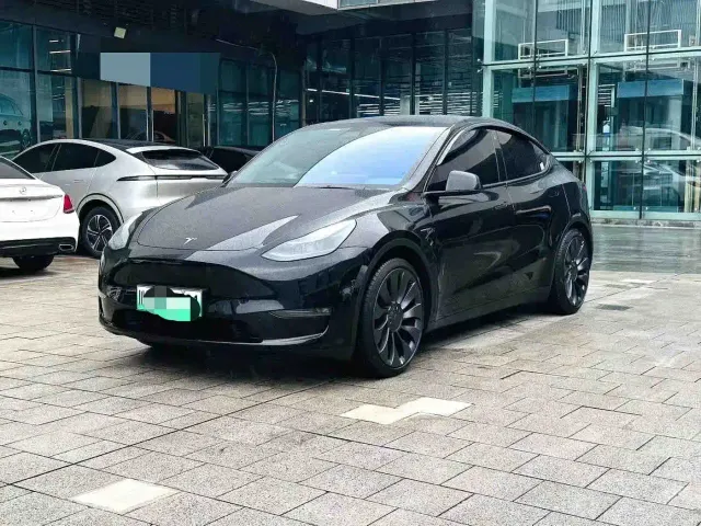 Фотография автомобиля — Tesla Model Y