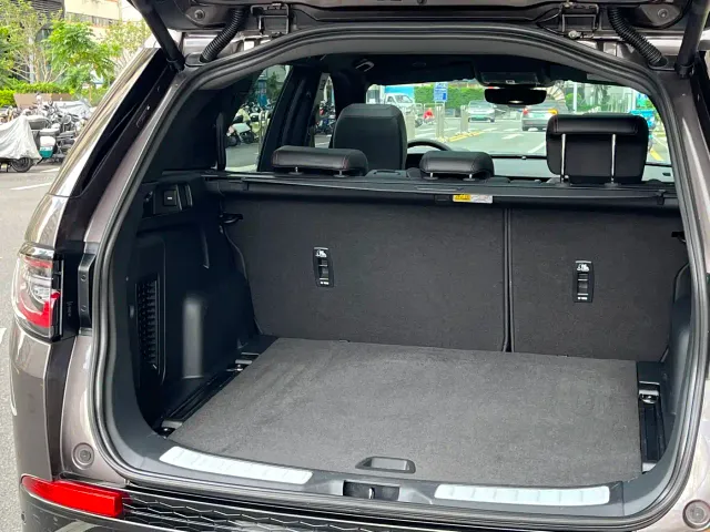 Land Rover Discovery Sport — Фото автомобиля 20