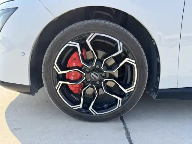Nissan N7 — Фото автомобиля 19