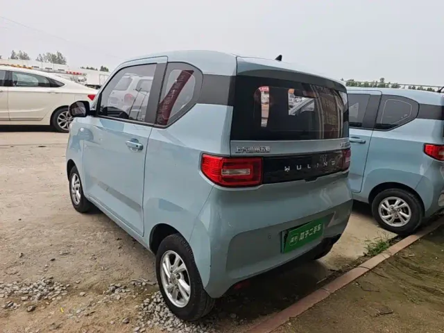 Wuling Hongguang Mini EV — Фото автомобиля 4