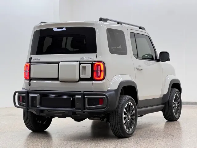 Baojun Yep — Фото автомобиля 6
