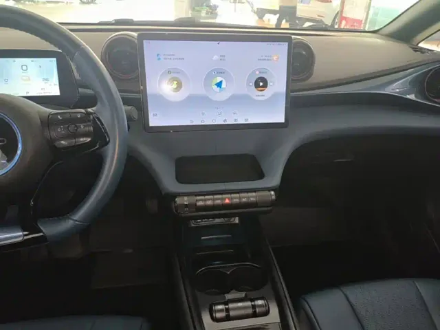 BYD Dolphin — Фото автомобиля 12