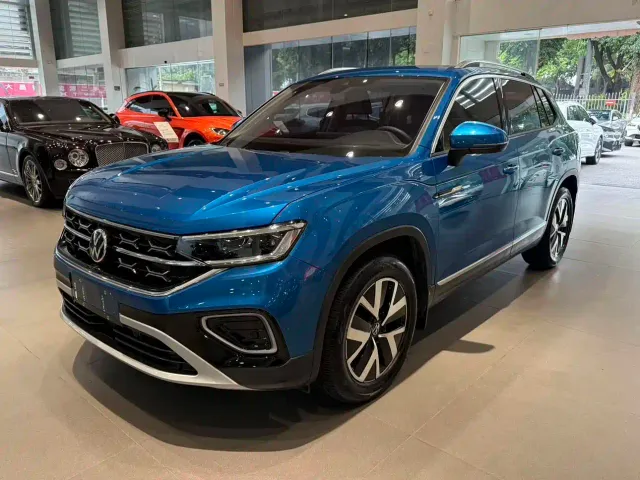 Фотография автомобиля — Volkswagen Tayron