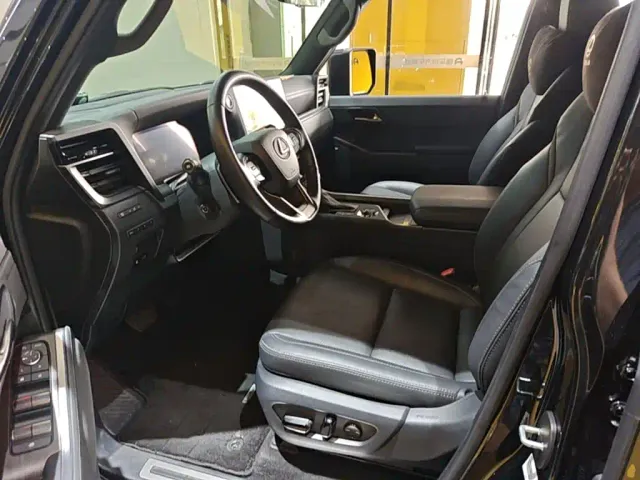 Lexus GX — Фото автомобиля 14