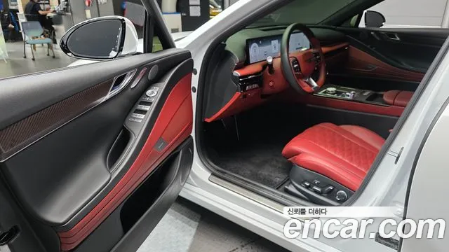 Genesis G80 Бензин 2.5 турбо AWD — Фото автомобиля 10
