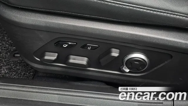 Hyundai Grandeur Grandeur (GN7) 3.5 LPG 2WD (Такси) — Фото автомобиля 20