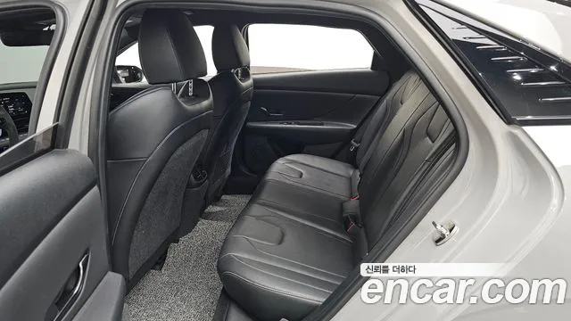 Hyundai AVANTE — Фото автомобиля 11