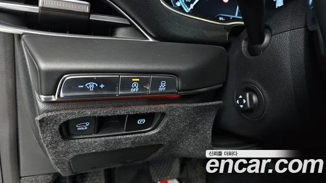Genesis GV80 — Фото автомобиля 14