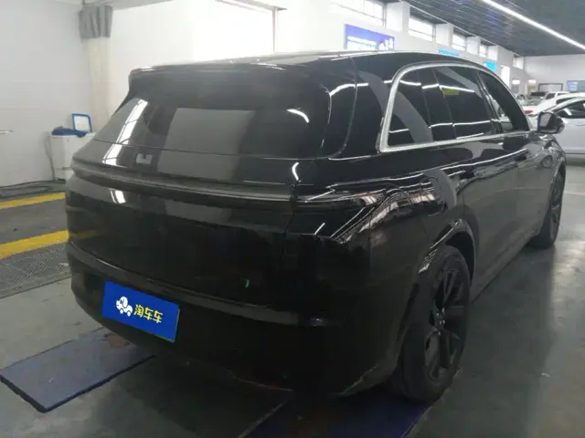 Li Auto L7 — Фото автомобиля 3